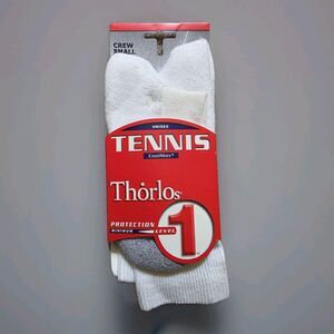 Thorlos Tennis Unisex Crew Socks White Small Coolmax Minimum Level Cushion NEW